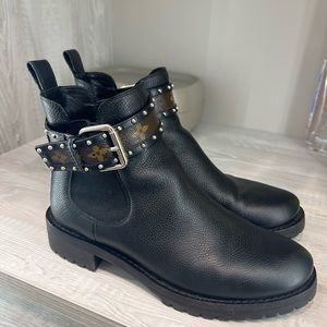 Louis Vuitton Boots (EU 38)